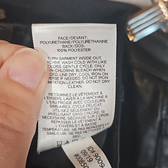 Express Black Faux Leather High Rise Ankle Legging - Size 0 Regular - Picture 5 of 8